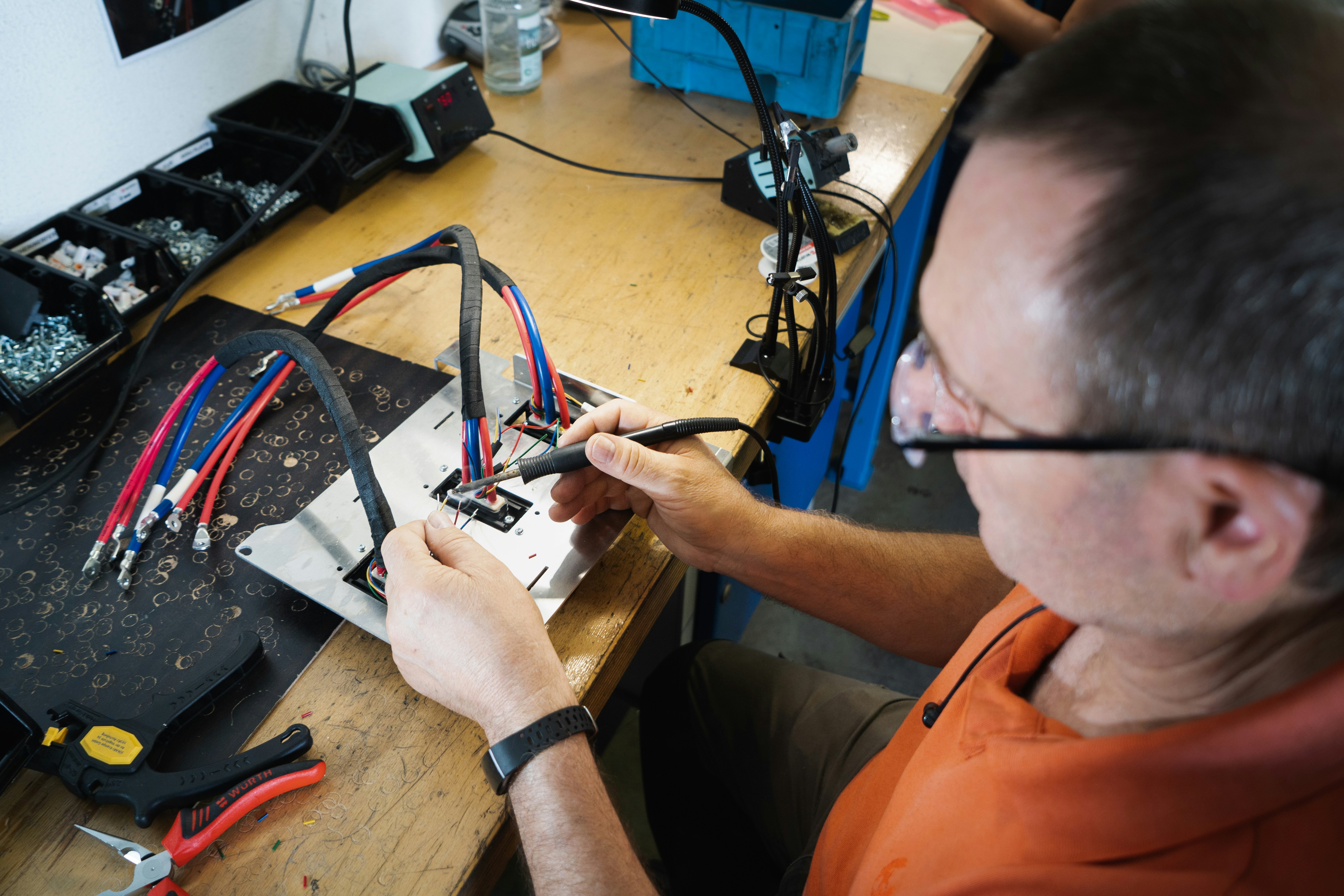 At Level Up Rv based in Castle Rock, CO, we are qualified RV technicians and can handle most any trouble shooting or diagnosis.